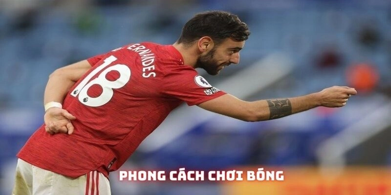 Bruno Fernandes nổi tiếng với kiểu đá “nhảy chân sáo”